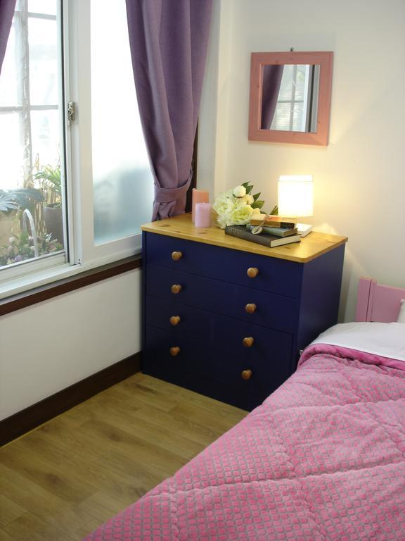 Icos Guesthouse 2 For Female Seoul Room photo